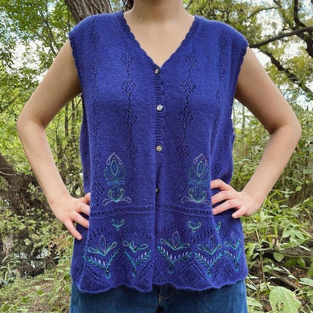 90s Vintage Koret Purple Blue Embroidered Beaded Knit Vest Cottagecore Boho